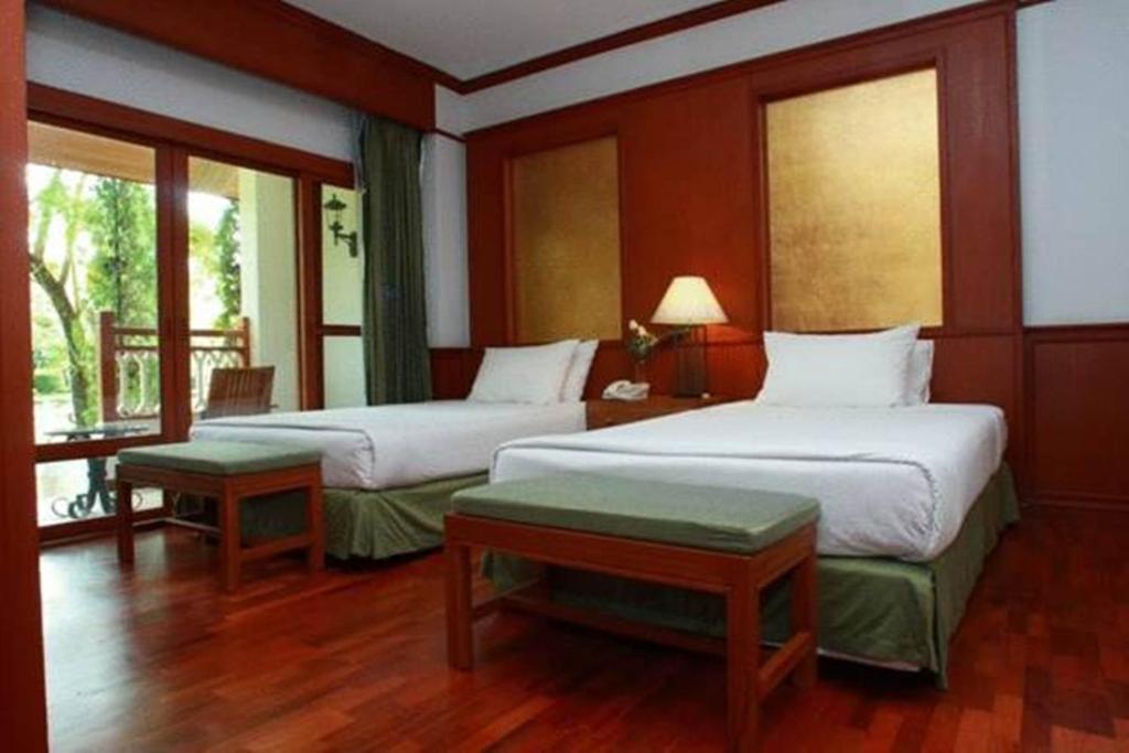 Suan Bua Hotel & Resort Ban Pong  Zimmer foto